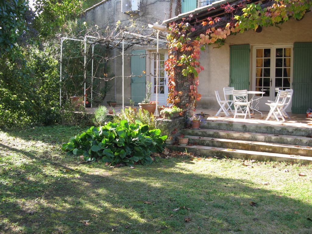 Clos Sainte-Garde Saint Didier  Exterior photo