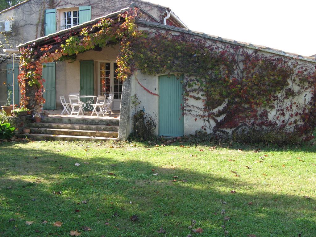 Clos Sainte-Garde Saint Didier  Exterior photo